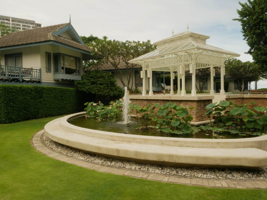 华欣德瓦萨穆度假酒店主图