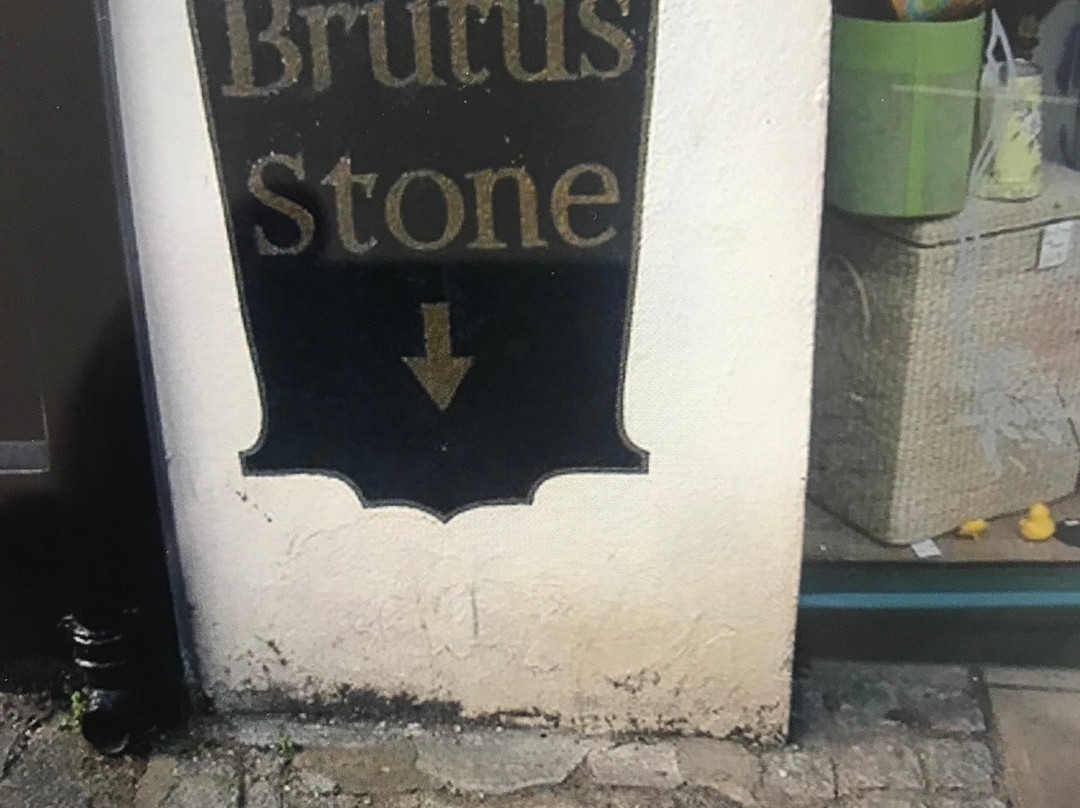 The Brutus Stone-托特尼斯必去景点