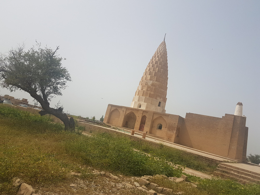Tomb of Yaghub Leys Safari景点图片