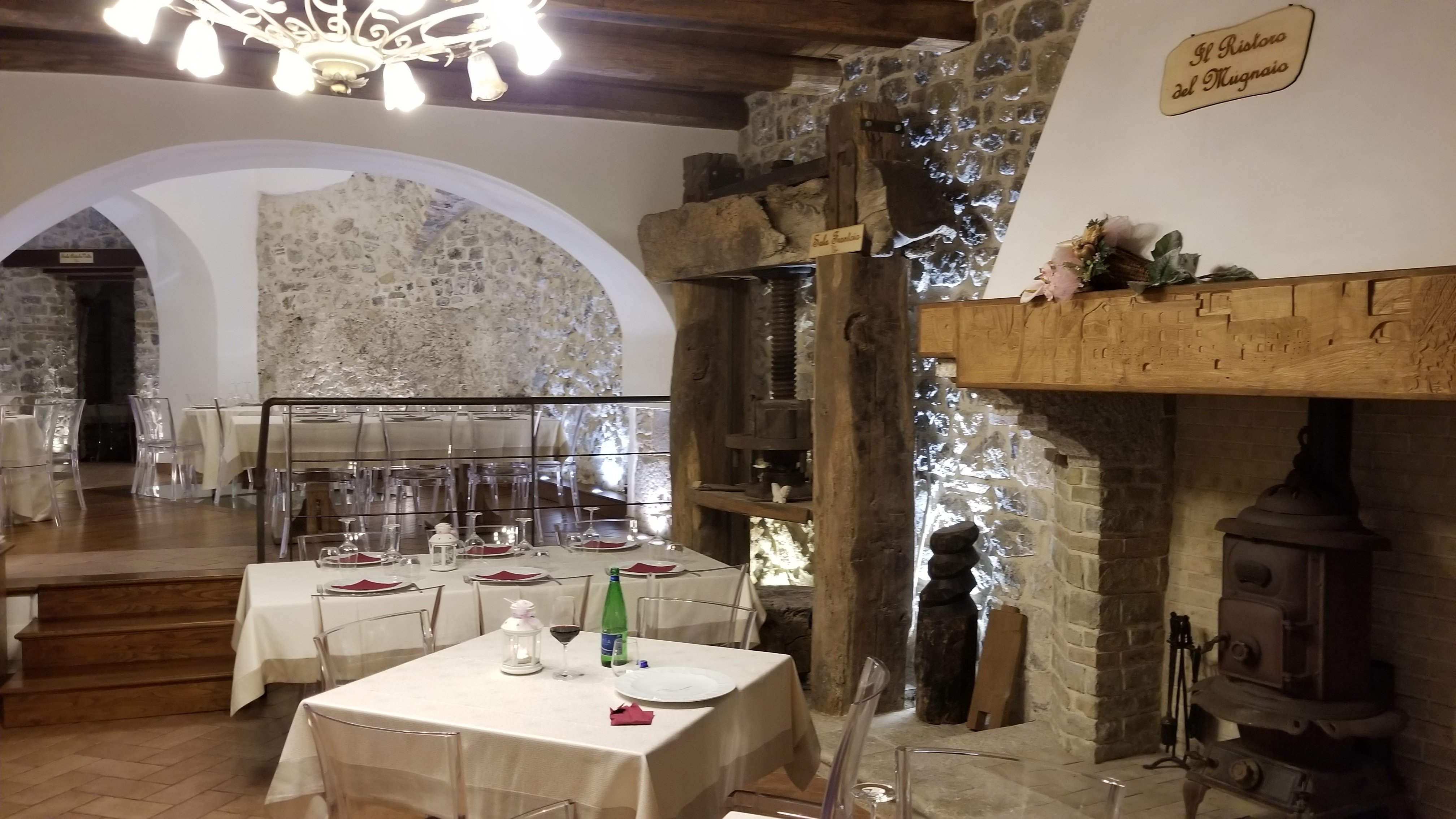 Historic Boutique Hotel Maccarunera-餐饮