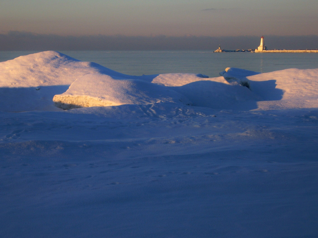 Willowmere Lakeside Retreat主图