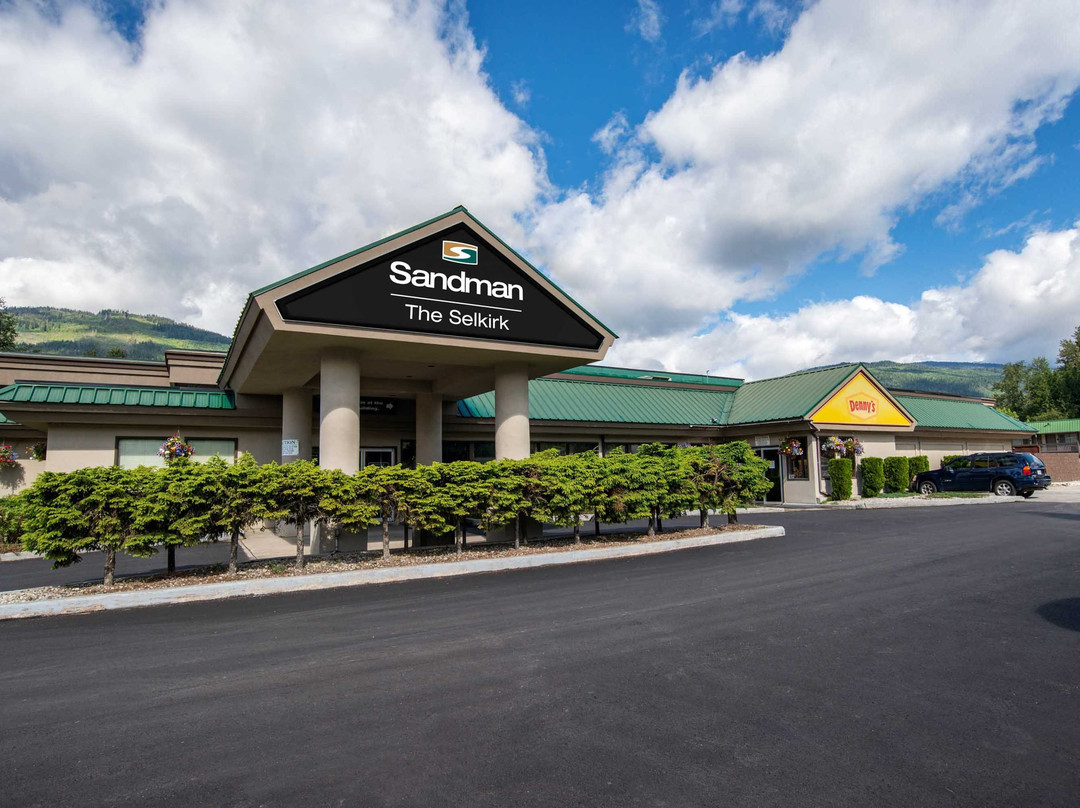 雷夫尔斯托克桑德曼酒店