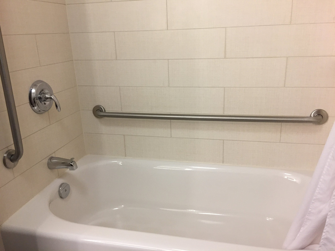 Holiday Inn Express & Suites Terrace By IHG主图