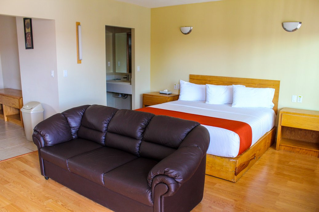 Hotel La Huerta Inn主图