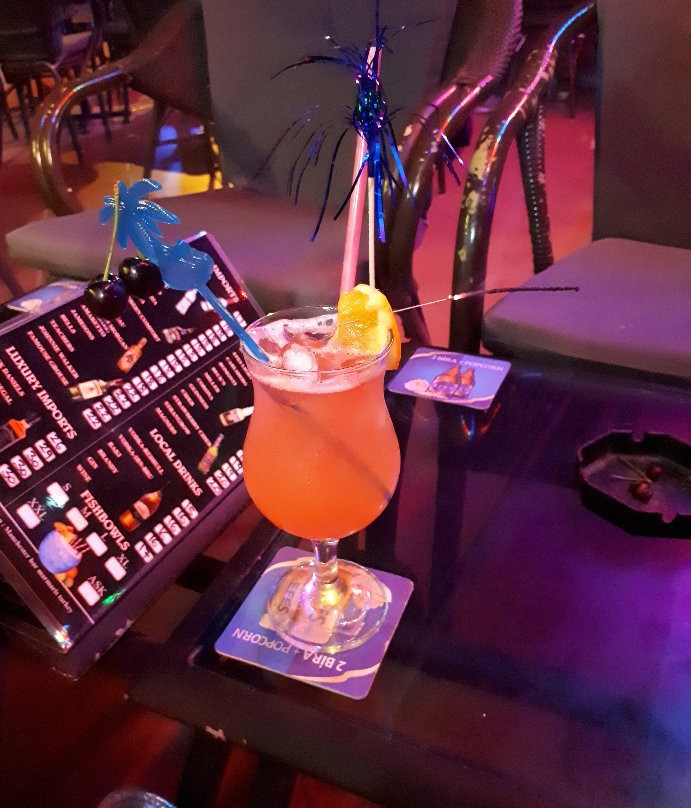 Red Devils of Manchester-马尔马里斯必去景点