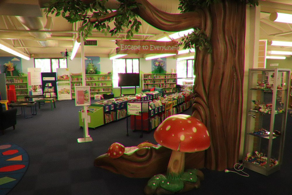 Whitfords Library景点图片