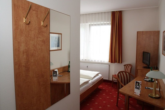 Hotel Am Düsseldorfer Platz主图