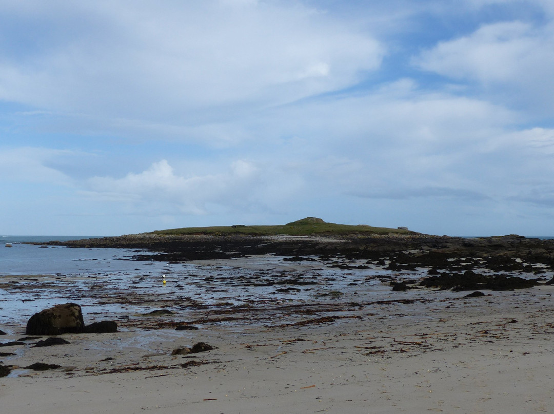 Cairn De L'île Carn景点图片