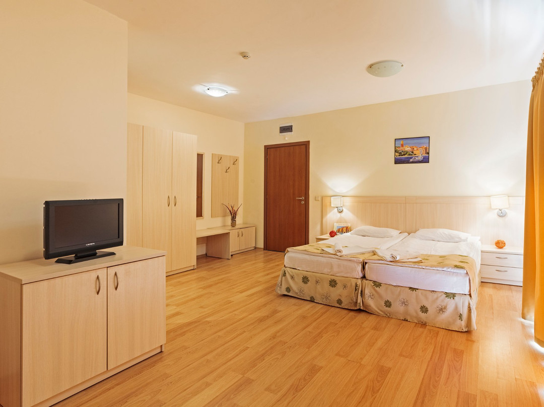 Serena Residence Aparthotel主图