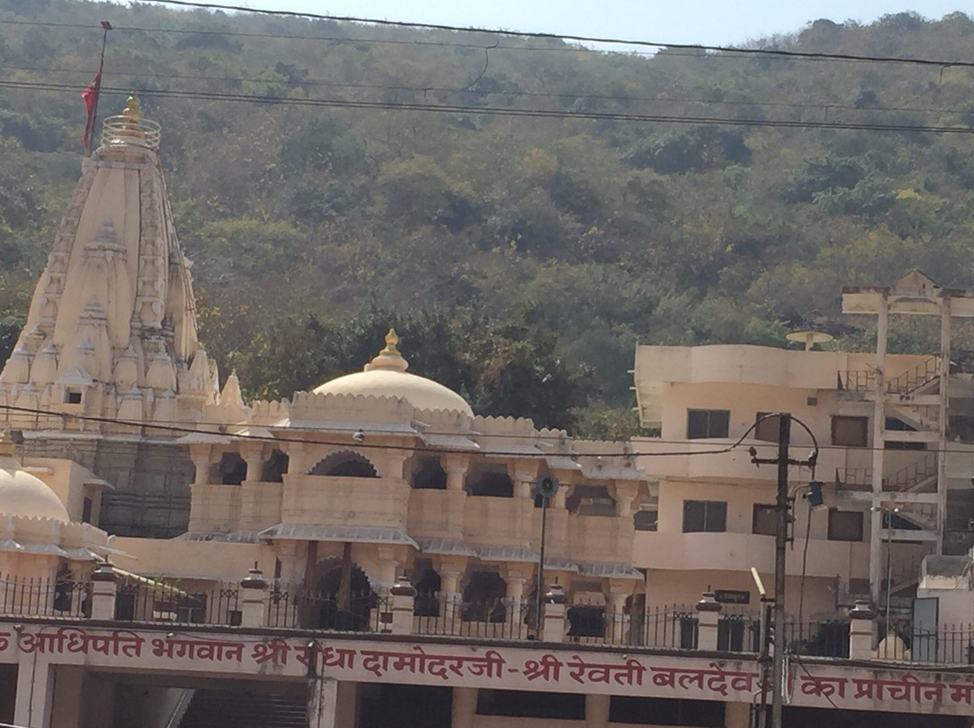 Damodar Kund Water Reservoir景点图片