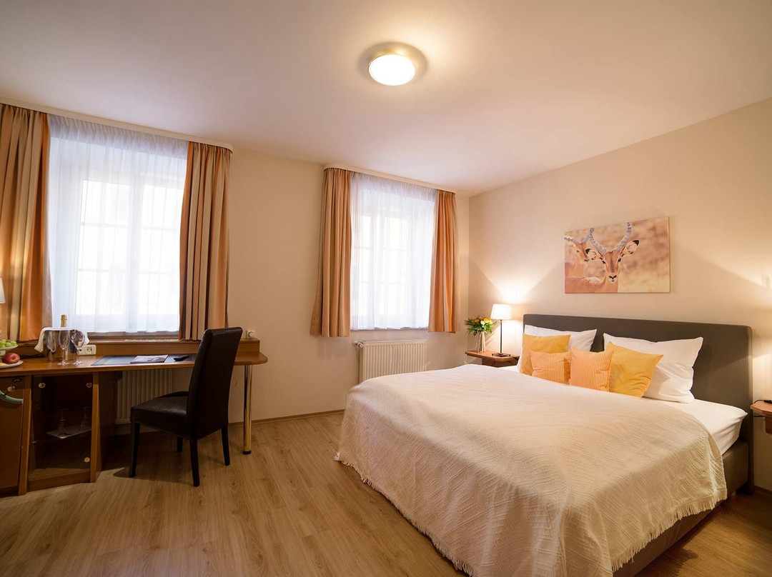 Hotel Munchner Hof主图