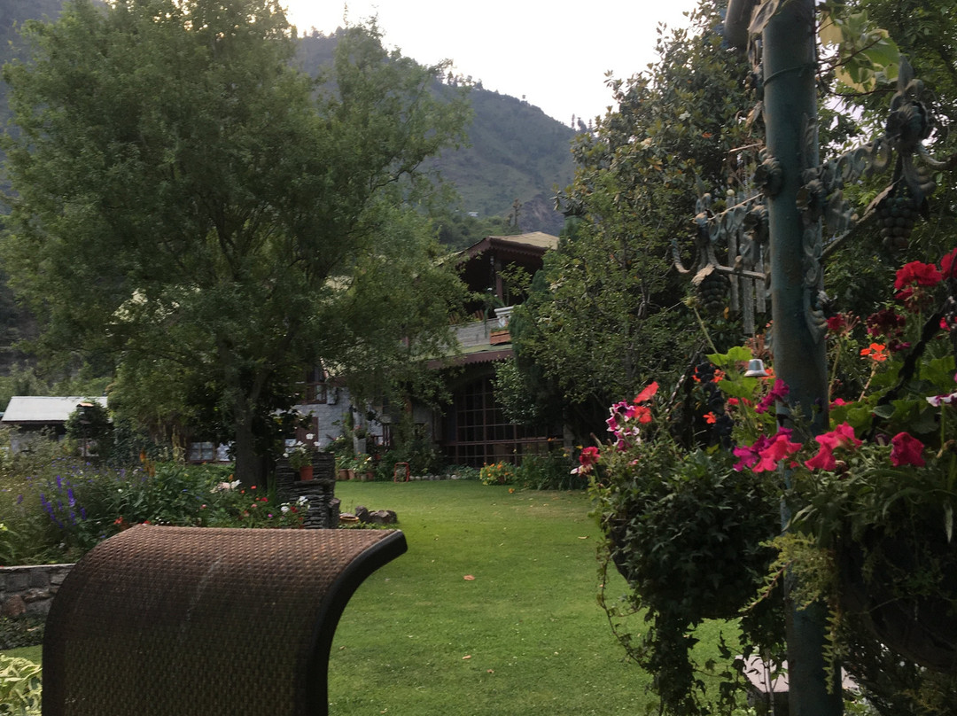 Our Place Himalayas主图