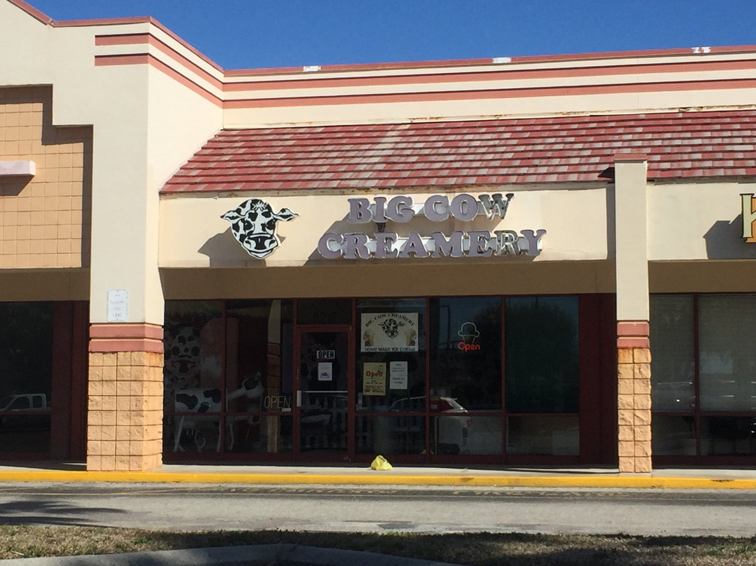 Oneco餐馆和美食-Big Cow Creamery