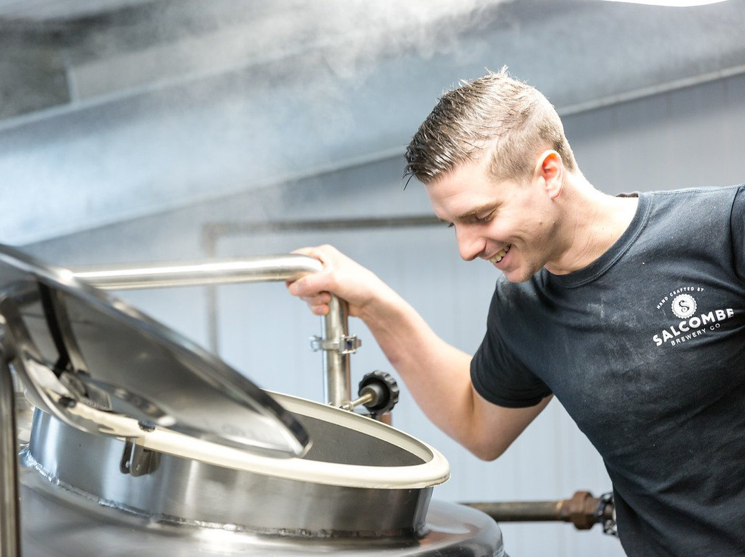 Salcombe Brewery Co-金斯布里奇必去景点