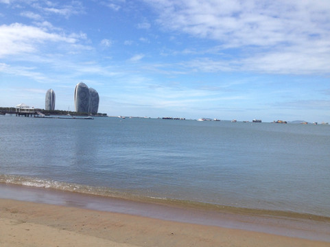 华宝石大酒店主图