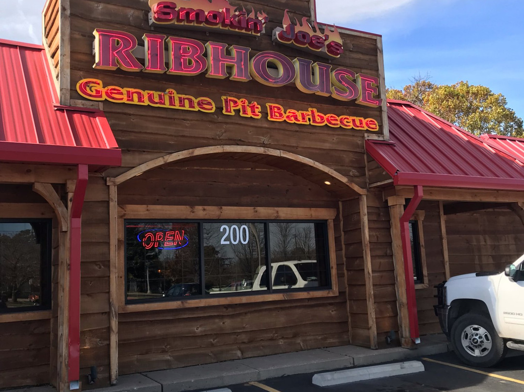 Smokin' Joe's Ribhouse