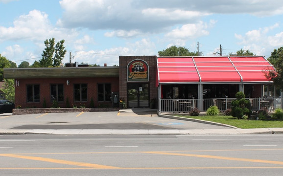 Resto Bar & Grill Friends