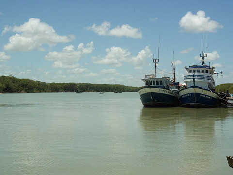 Barra Beach-Alcobaca必去景点