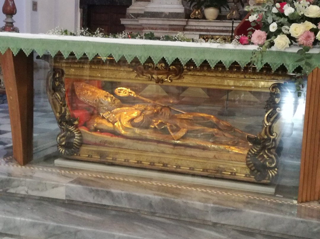 Basilica san Valentino景点图片