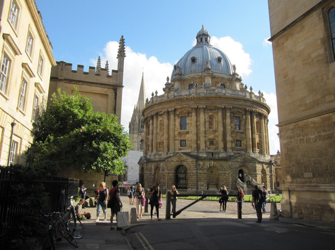 Tours of Oxford, Private Walking Tours of Oxford for the Discerning Traveller