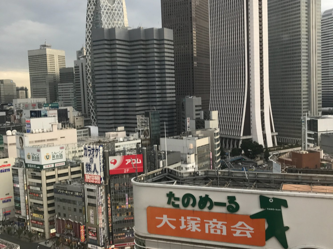 新宿王子大饭店主图