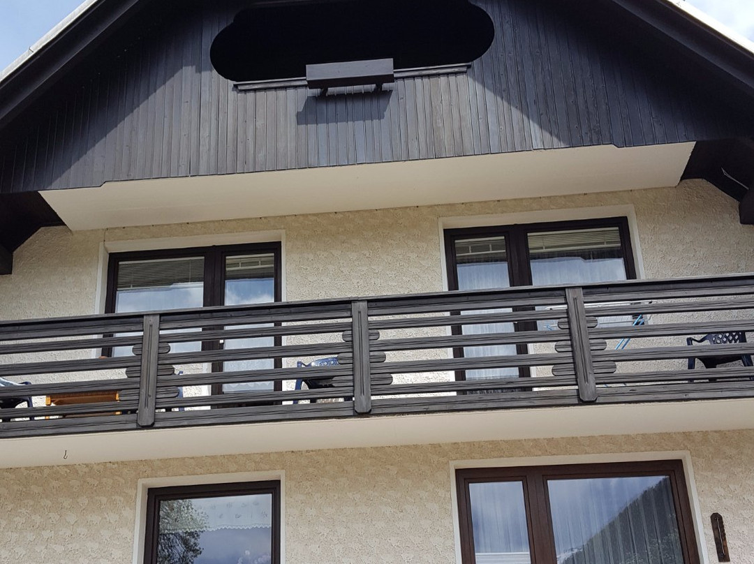 Apartments & Rooms Stare