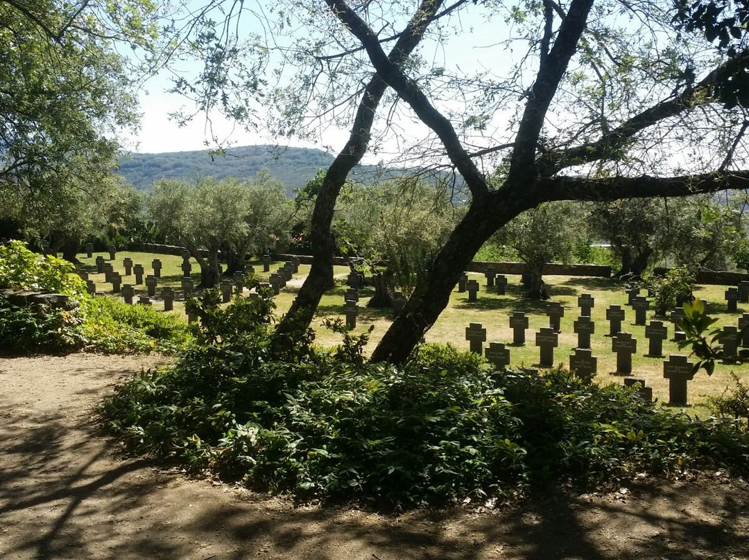 Cementerio Militar Aleman景点图片