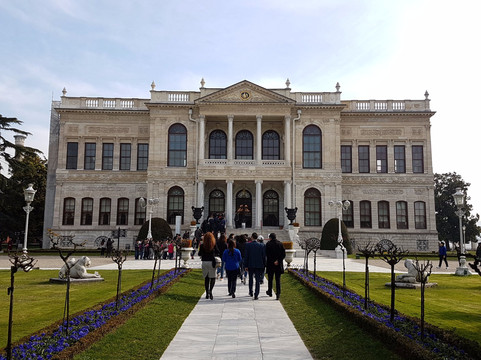 Dolmabahce Sanat Galerisi-伊斯坦布尔必去景点
