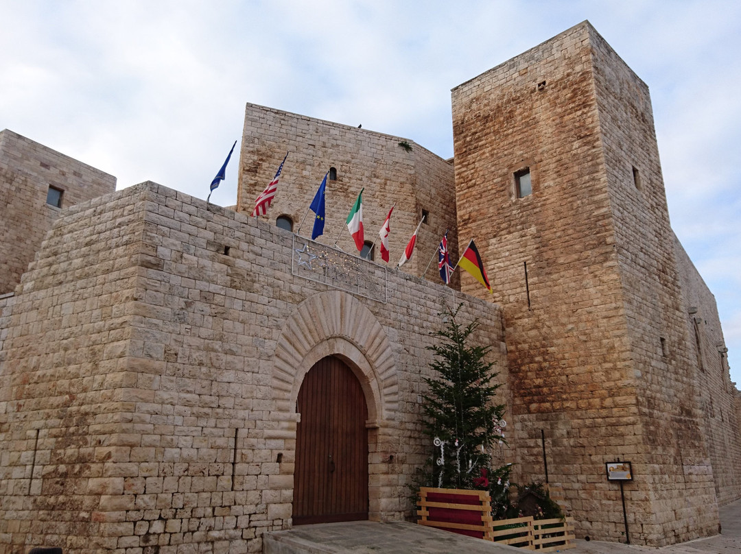 Sannicandro di Bari旅游景点-Castello Normanno Svevo