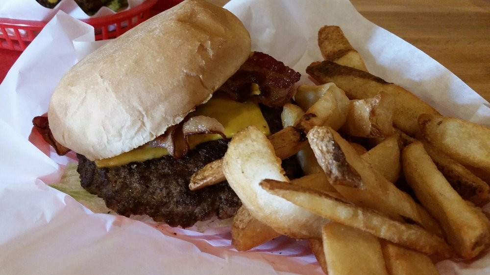 Bay City餐馆和美食-9er's Grill