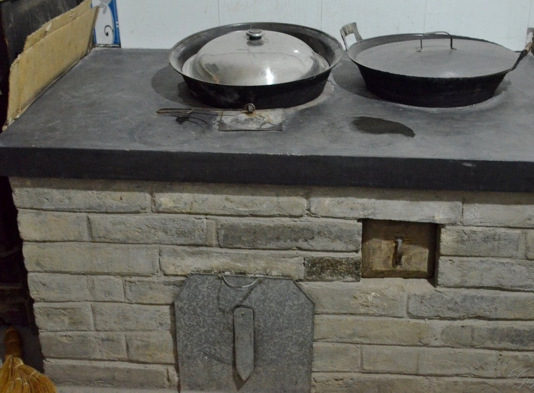 过春节家庭旅馆主图