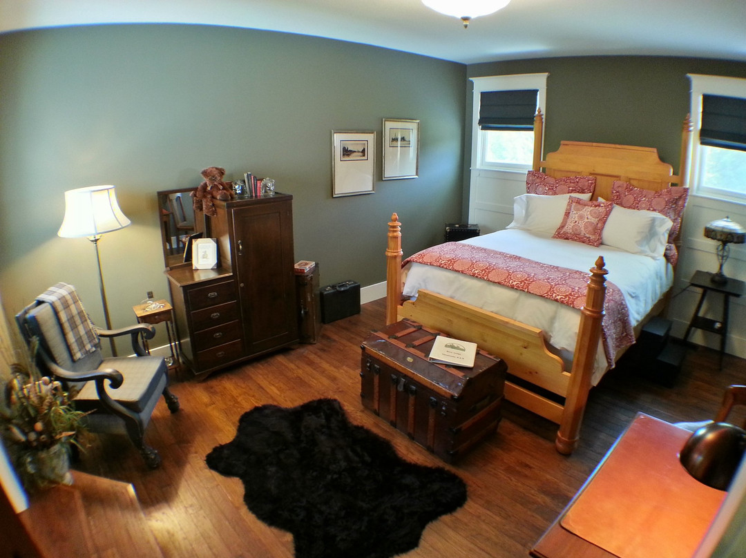 The Oliver Acreage主图