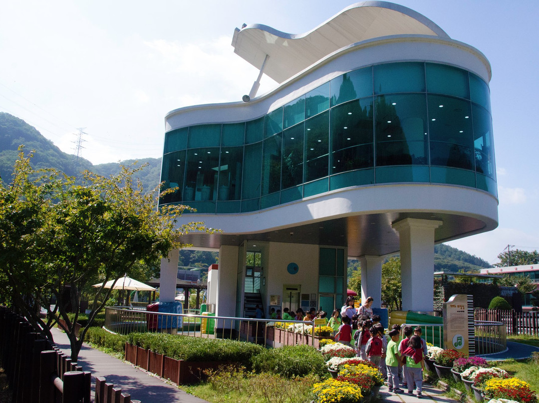 Piano Waterfall-南杨州市必去景点