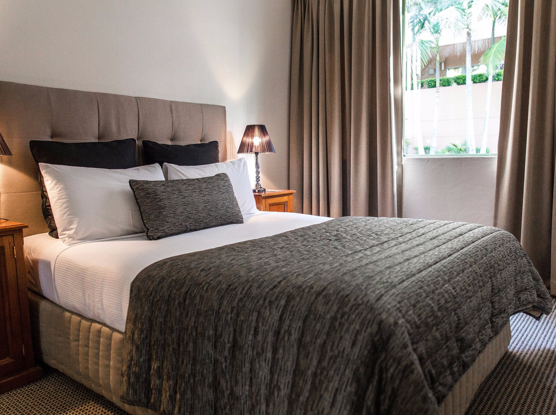 East Corrimal酒店住宿-贝尔莫全套房酒店