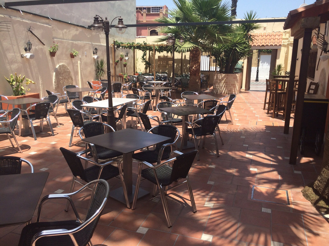 Tomares餐馆和美食-Meson Casa Esteban - Restaurante & Tapas