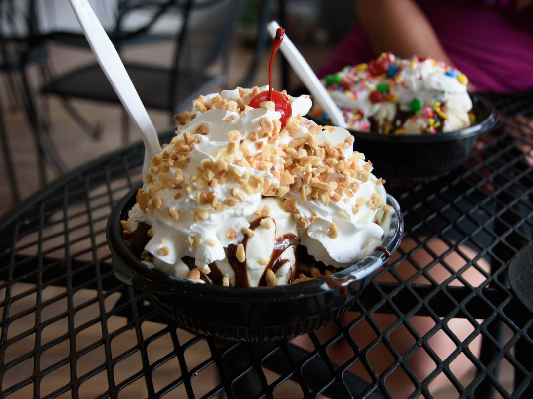 马拉松餐馆和美食-Sweet Savannah's Bake Shop & Ice Cream Cafe