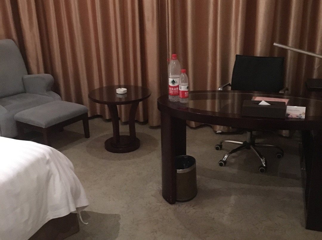 西湖银都国际酒店主图