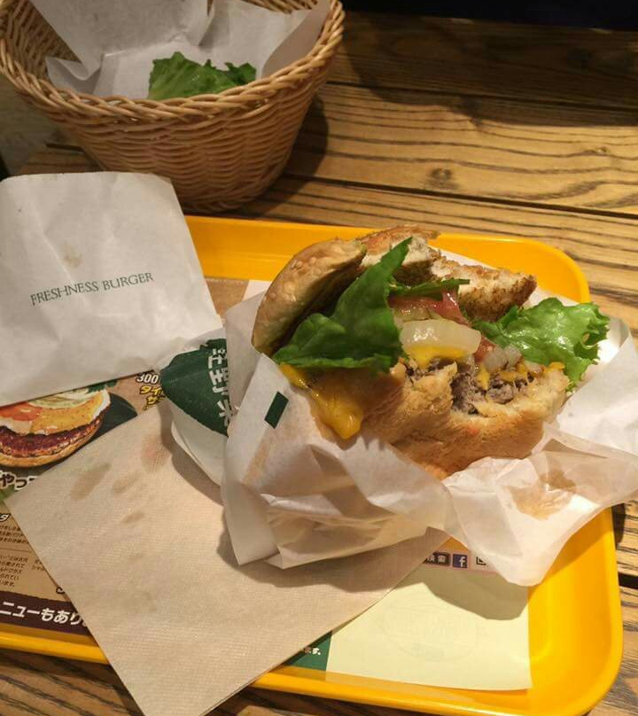 FRESHNESS BURGER中目黒駅前店