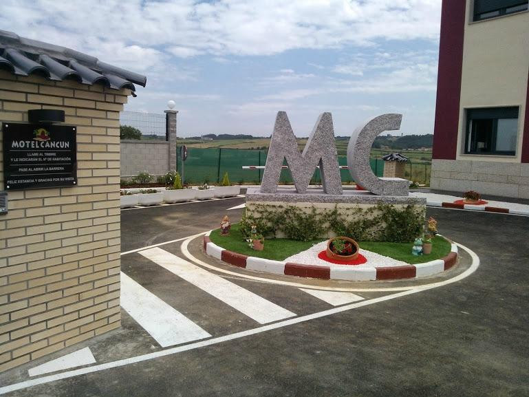 Motel Cancun Aviles主图