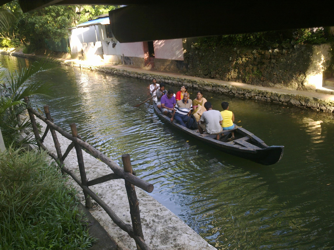 Karunagapally酒店住宿-Roomy's Convention Center