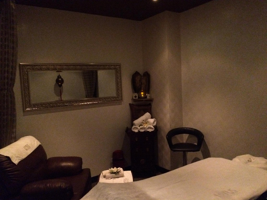 Lotus Beauty Lounge-布罗德海滩必去景点