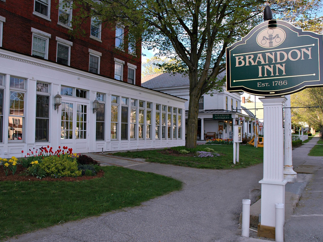 Forest Dale酒店住宿-The Brandon Inn