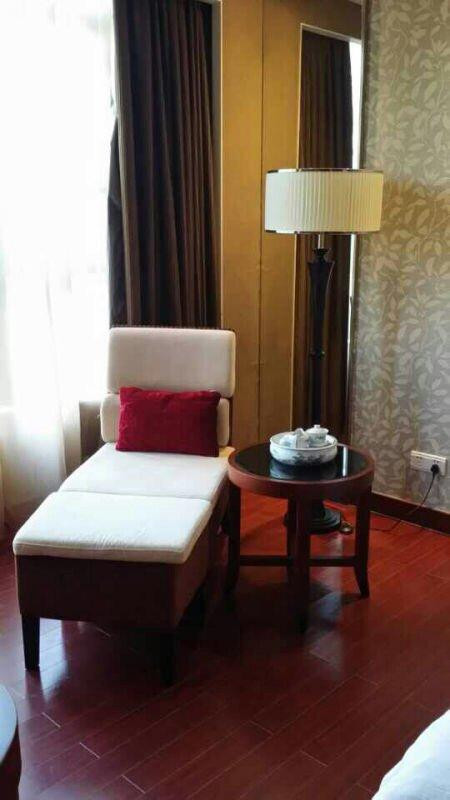 叶园温泉度假酒店主图