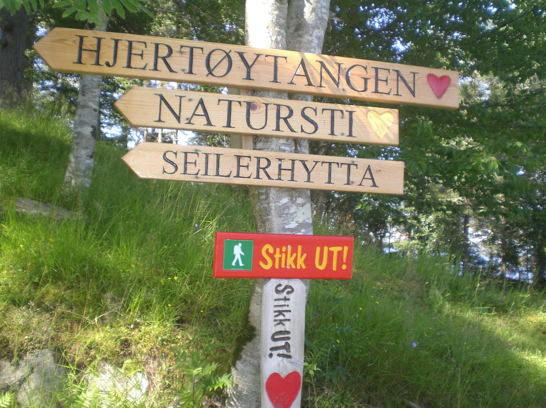 Hjertoya Island Nature Trail景点图片