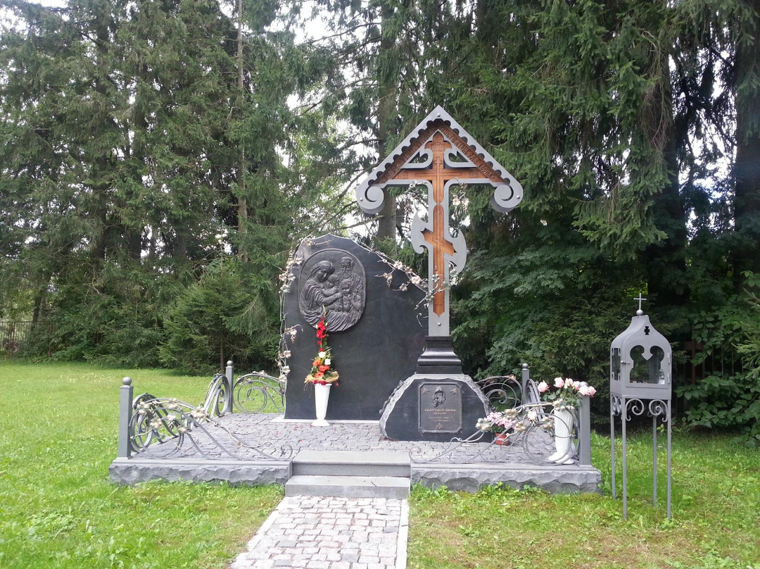 Church of The Holy Martyrs Faith, Hope, Love and Sophia景点图片