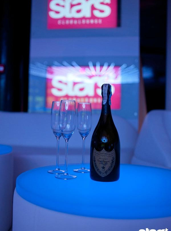 Stars Club & Lounge-托伦古镇必去景点