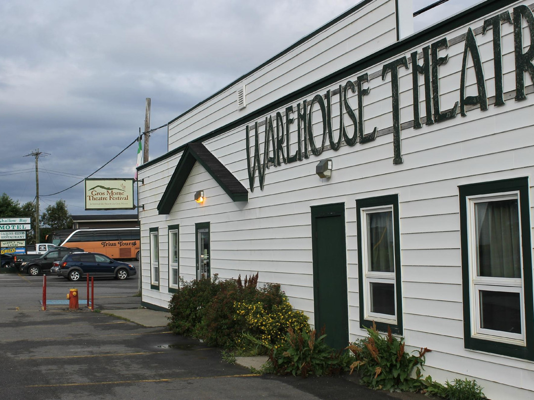 Shallow Bay Motel & Cabins主图