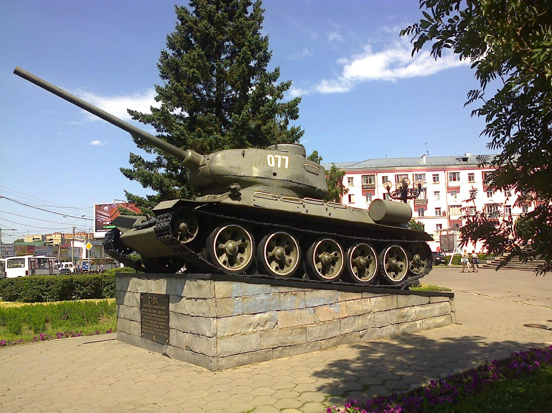 T-34 Monument景点图片