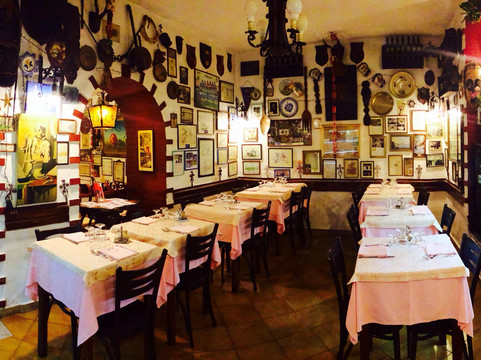 Ristorante Pizzeria Al Cucciolo Bohemien dal 1963