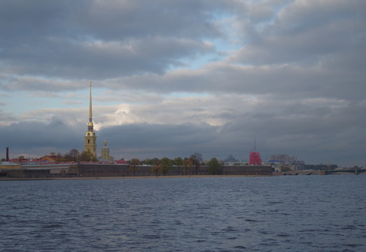 Neva Embankments-圣彼得堡必去景点